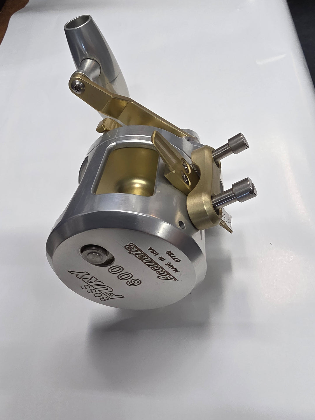 shimano 5500 reel TMF MAX POWER INSHORE SPINNING TMF-MP5500SPIN In addition to the new Ultegra reels the package is equipped with 1 extra spool and various types of line reducers SHIMANO ULTEGRA 5500 XTD SURF